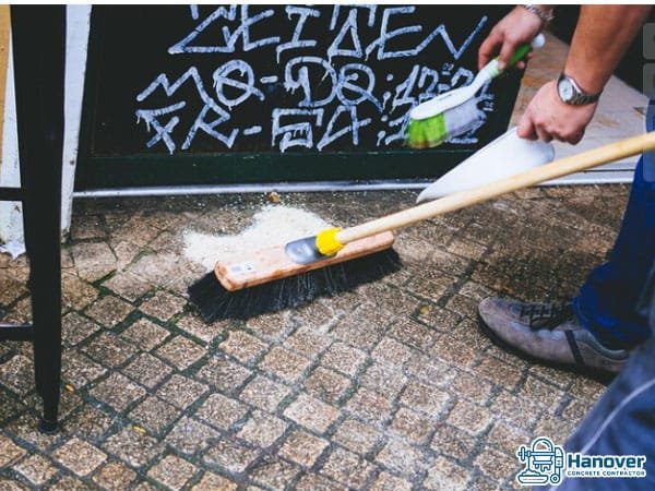 How to Remove Oil Stains from Concrete Driveways few